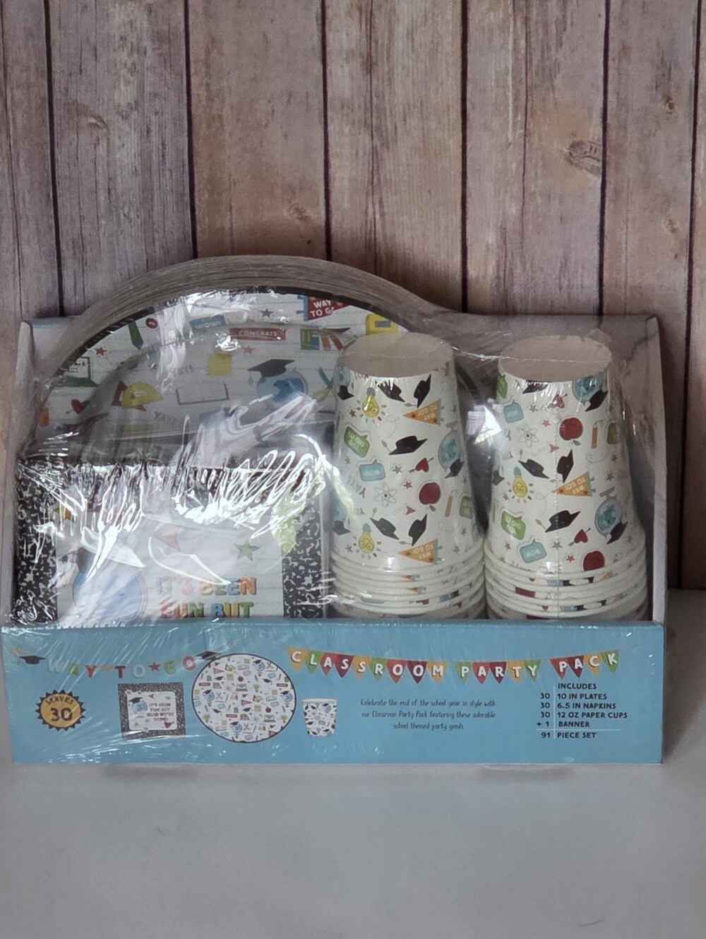 Graduation Classroom Party Pack 30pc Set - Picture 9 of 9